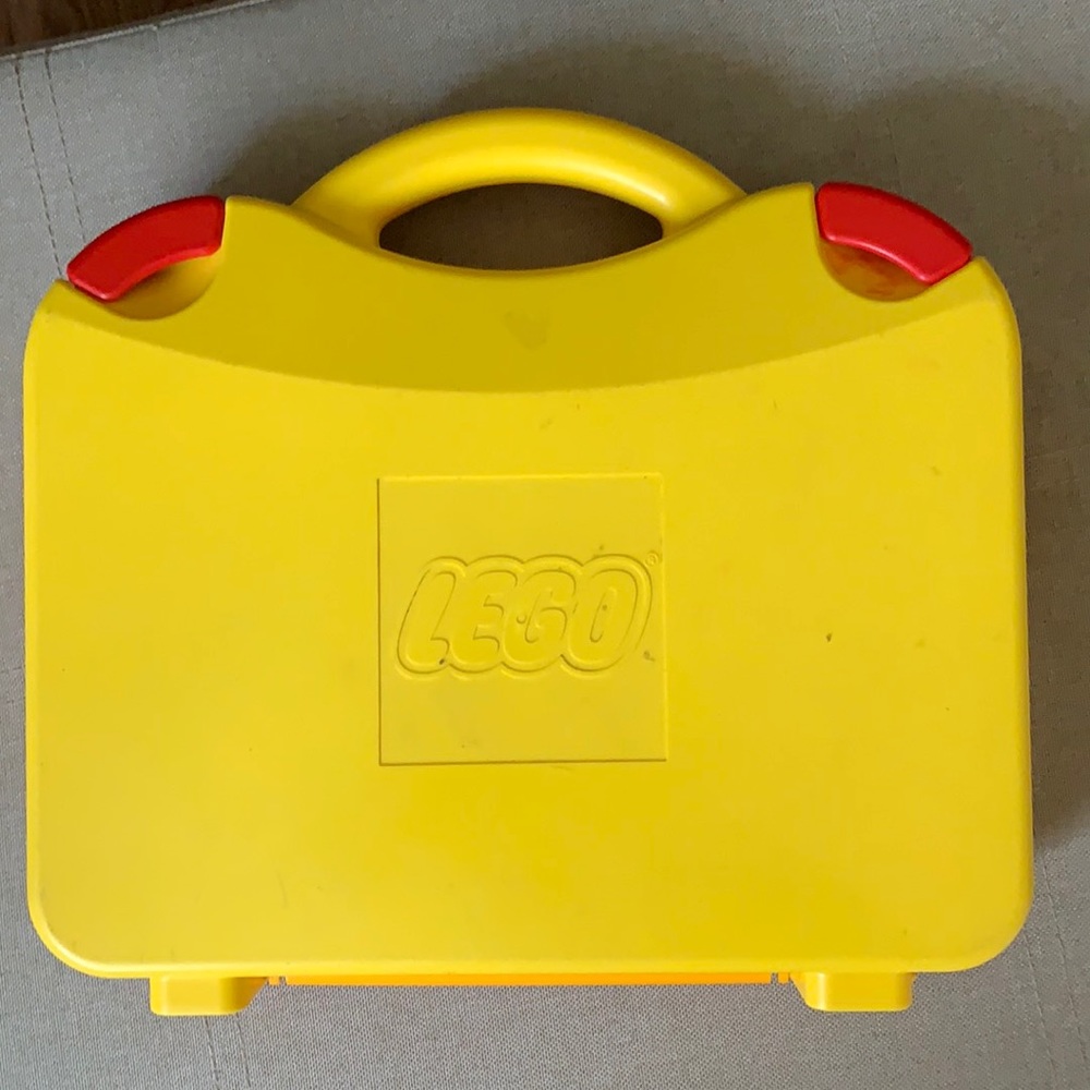 LEGO Classic Creative Suitcase Set